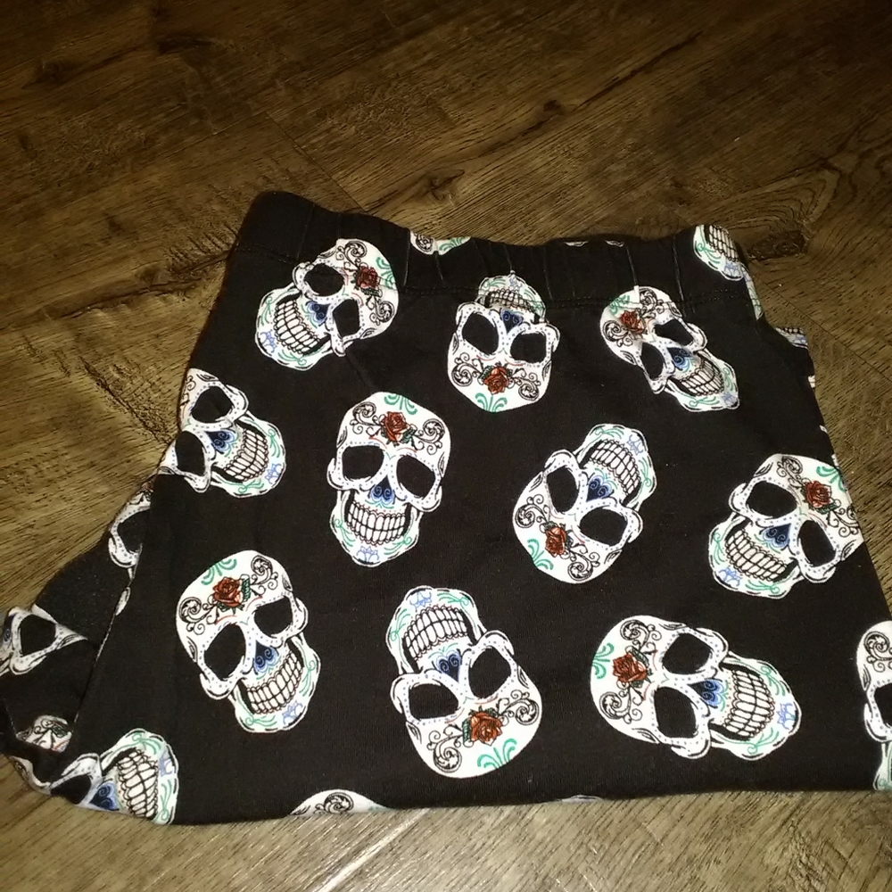 No boundaries sugar skull leggings